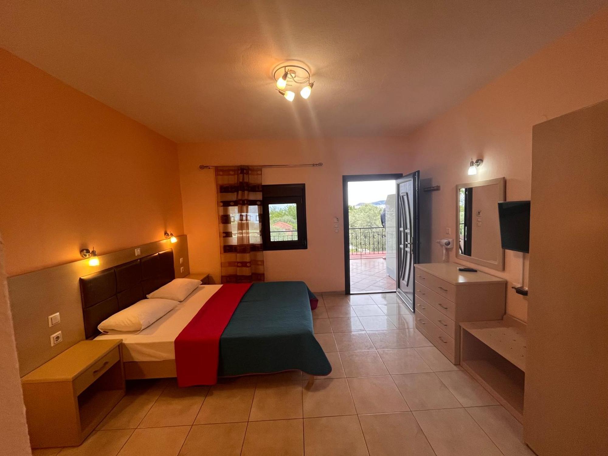 Sissy's San Antonio Thassos Апартаменты